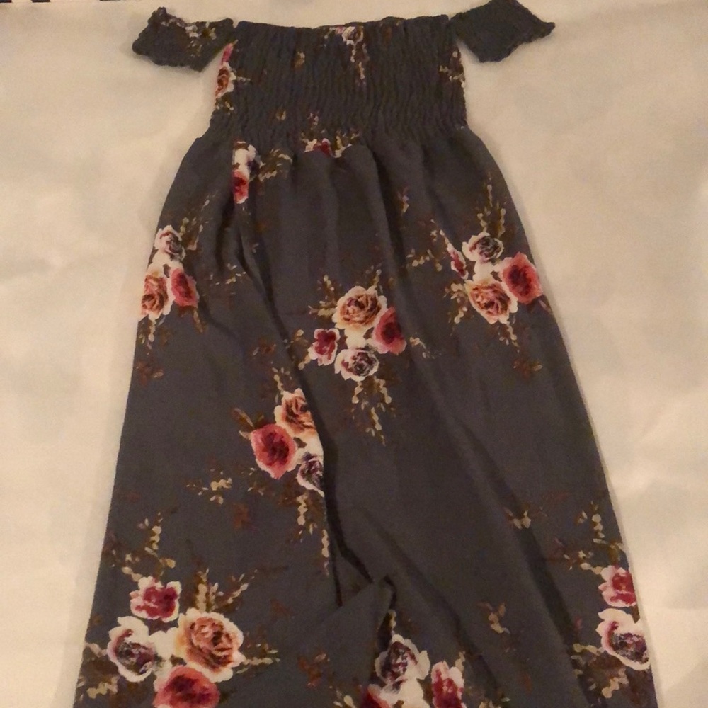 Take a stroll in this sweet dress
